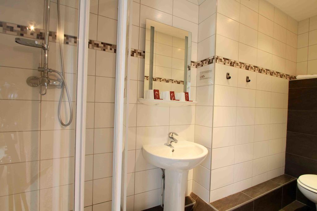 Hotel Gerard D'Alsace เฌราร์แมร์ ภายนอก รูปภาพ