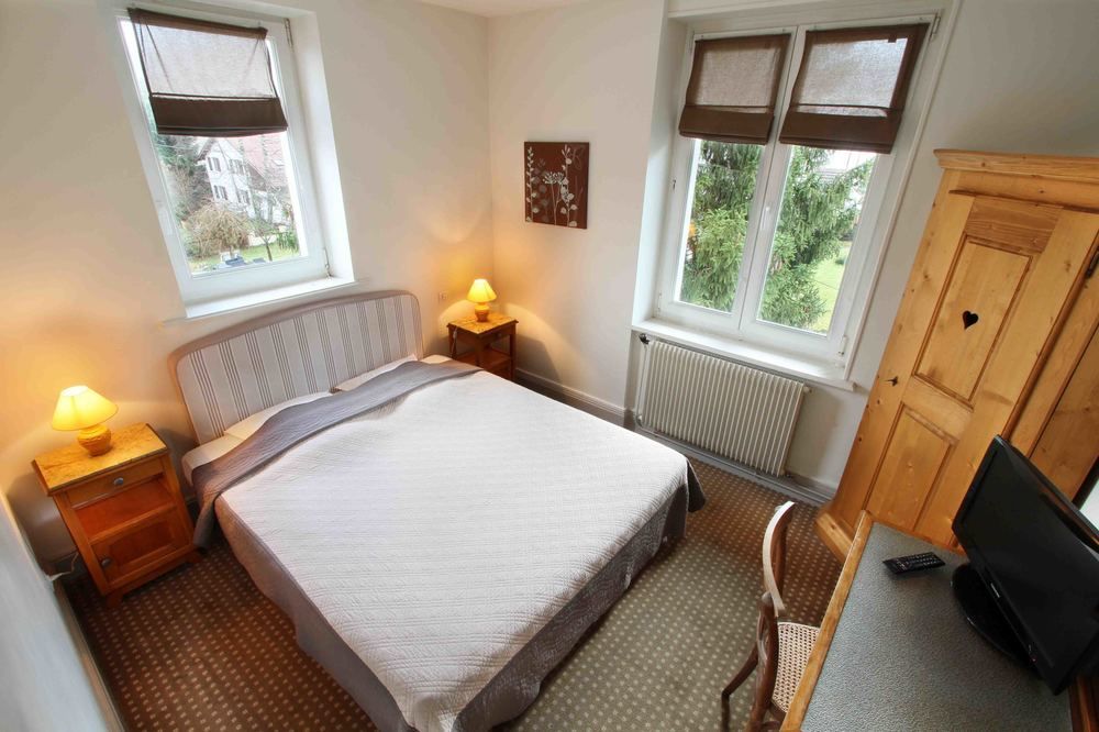 Hotel Gerard D'Alsace เฌราร์แมร์ ภายนอก รูปภาพ